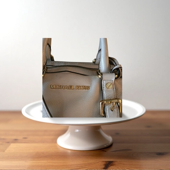 Michael Kors EUC  BEDFORD Bowling Satchel - Picture 9 of 9